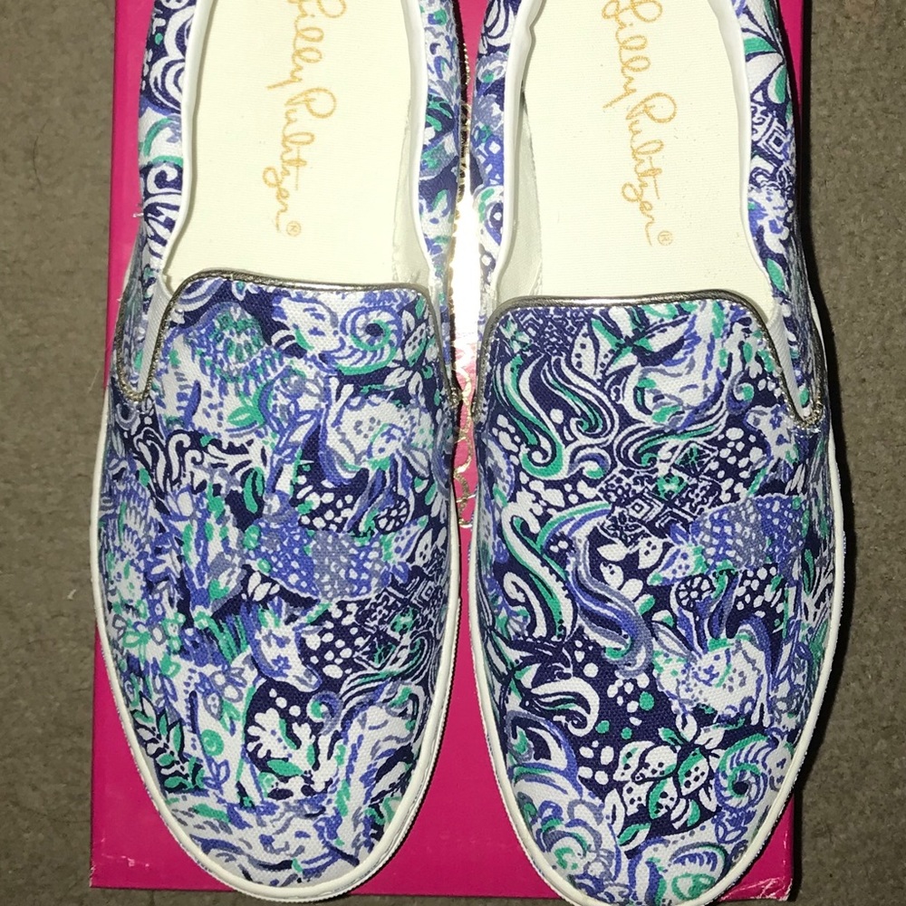 NEW-Lilly Pulitzer Julie Sneakers 60 Animals Print